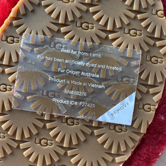 OFFER🎁 Kids UGG Fluff Yeah Slipper metallic sparkle - size 12 or bigger size 2 - Picture 6 of 7